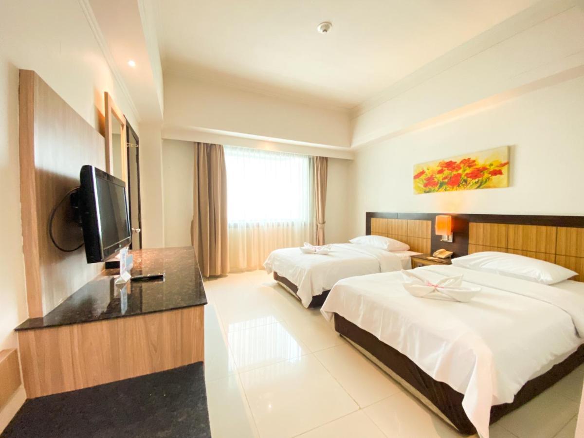 Hotel Orchardz Jayakarta Esterno foto