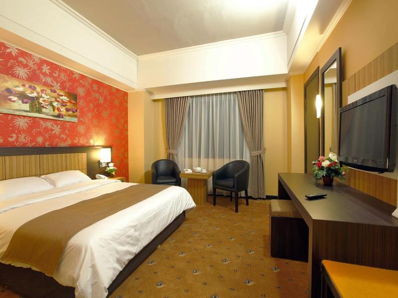 Hotel Orchardz Jayakarta Esterno foto
