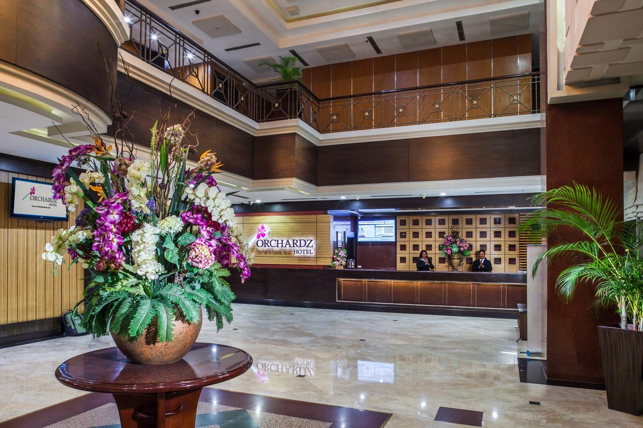 Hotel Orchardz Jayakarta Esterno foto