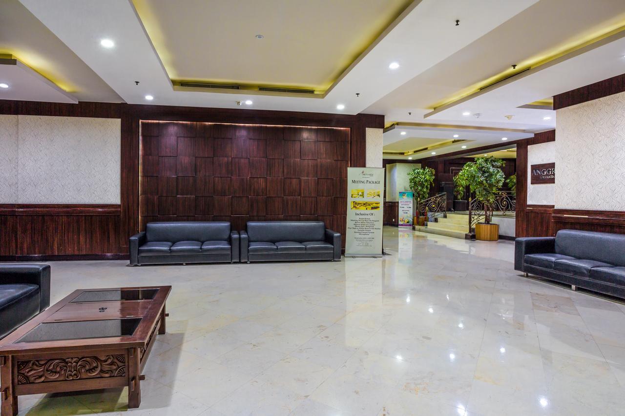 Hotel Orchardz Jayakarta Esterno foto